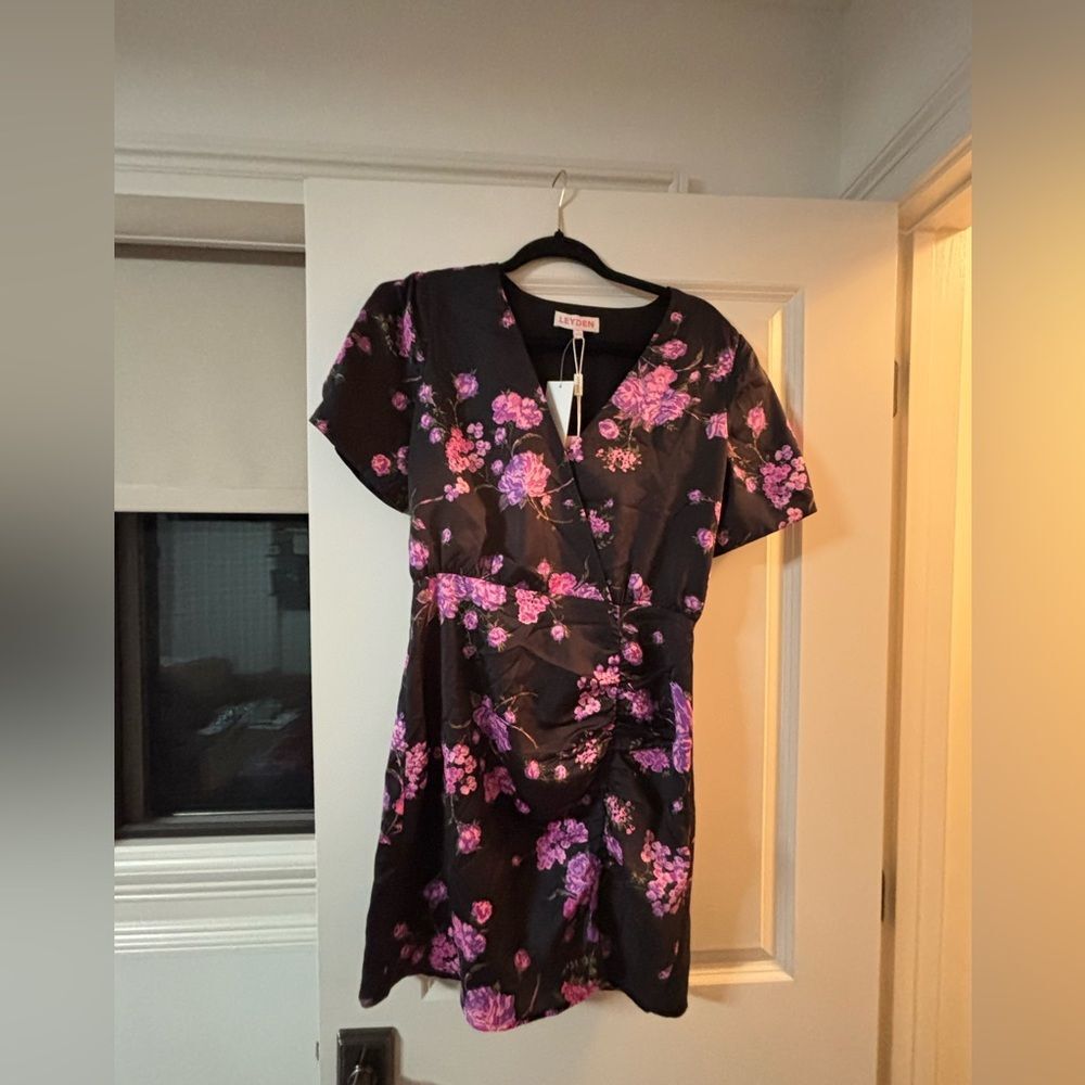 Leyden Floral Dress NWT (S)